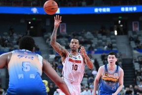 万博体育manbet平台赛地聚焦：德甲清晨热度飙升，广州队强势反弹，引发热议，临场指挥获称赞的简单介绍